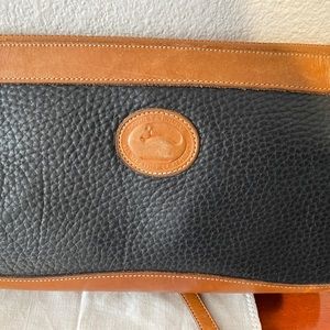 Dooney & Bourke Vintage 90’s Black/Tan All Weather Pebble Leather Crossbody Bag